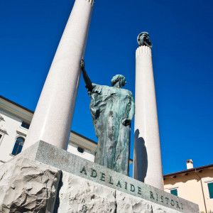 Foro Giulio Cesare - Statua di Adelaide Ristori