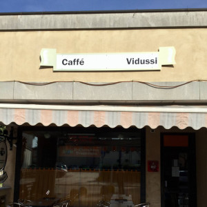 Bar Caffè Vidussi 3)